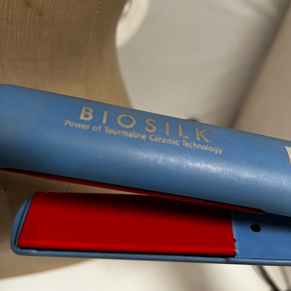 Biosilk Red and Blue Hair Straightener